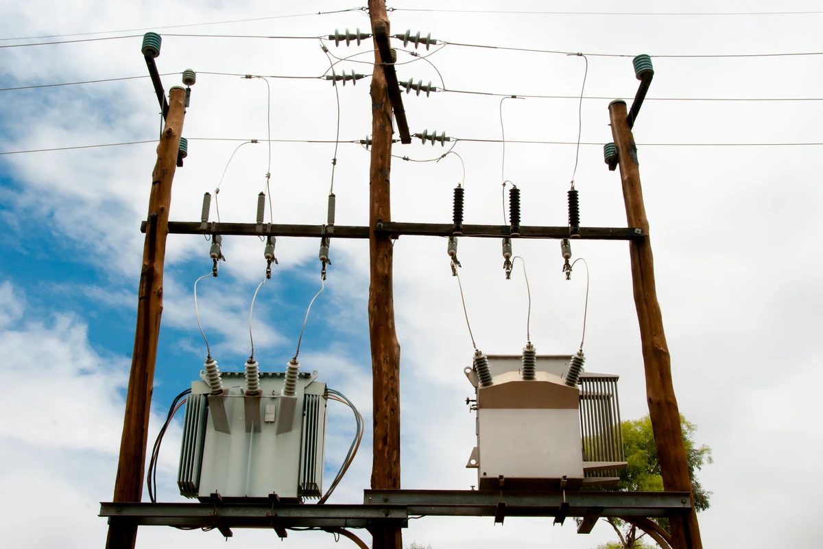 เลือกหม้อแปลงไฟฟ้าแบบไหนดี