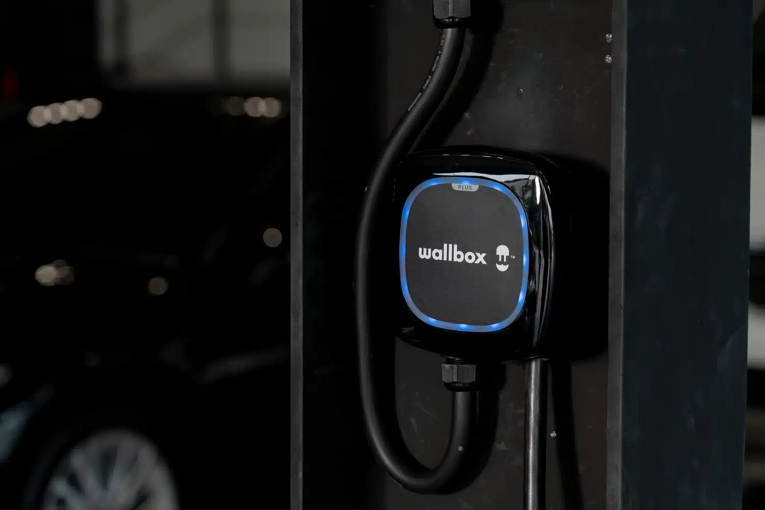 จะติดตั้ง EV Charger ที่บ้านในปี 2025 ควรรอเทคโนโลยีใหม่ก่อนดีไหม?