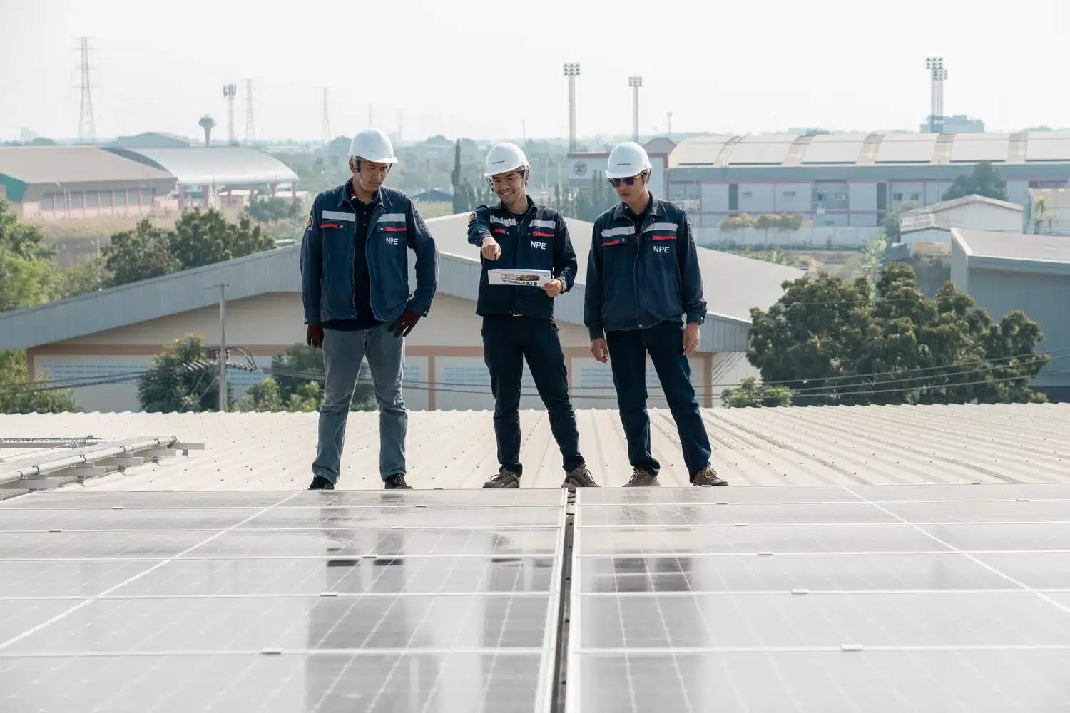 เทคนิคเลือกซื้อแผงโซล่าเซลล์