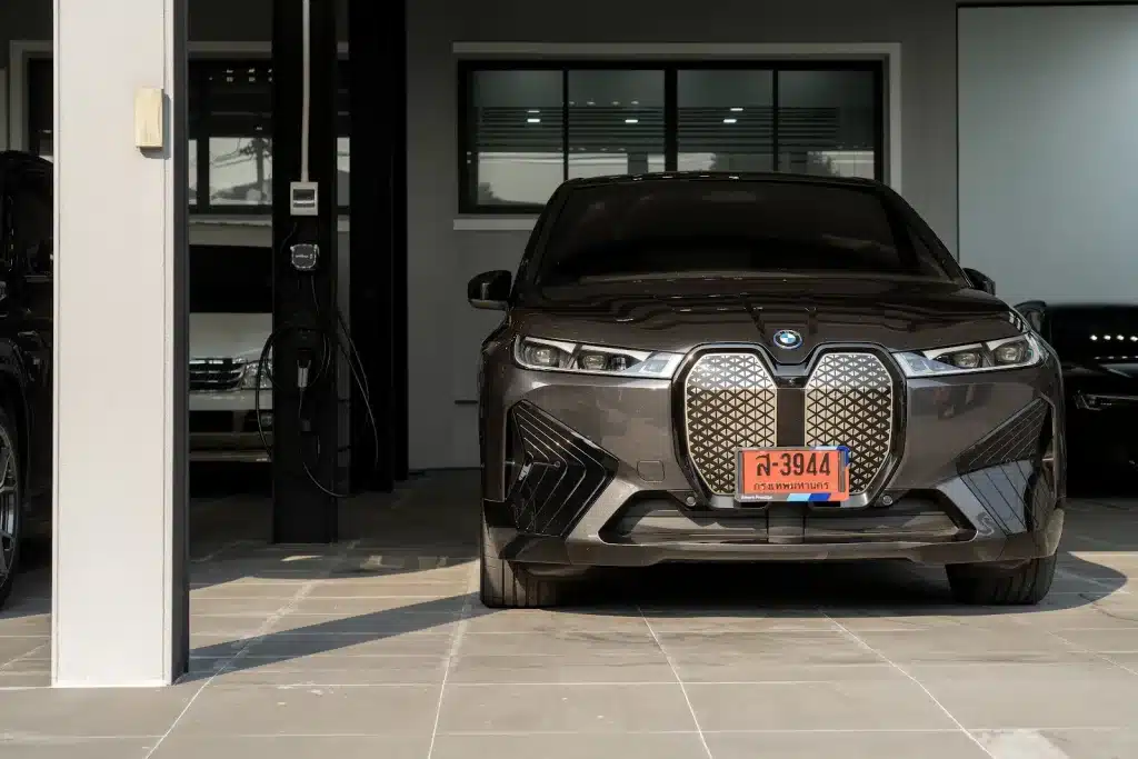 wallbox มีขนาดตัวเครื่องเล็กกะทัดรัด ไม่กินพื้นที่ลานจอดรถ