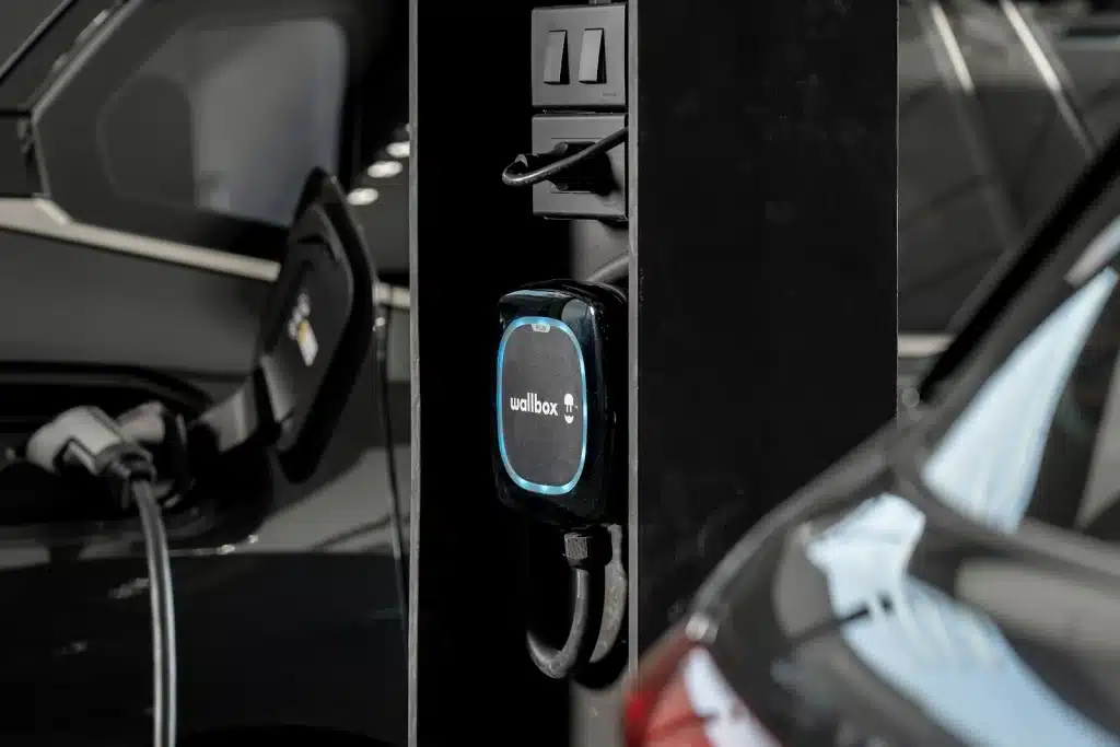 เปิดข้อดี ev charger wallbox ทำไมถึงเหมาะกับคอนโด