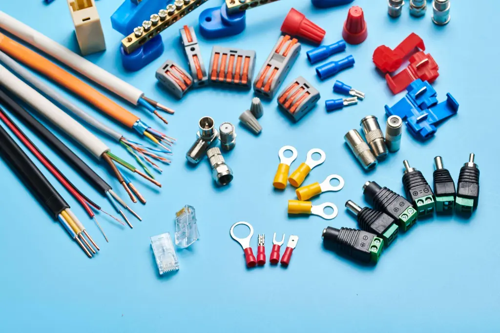 แจกแจงส่วนประกอบของสายไฟหุ้มฉนวน