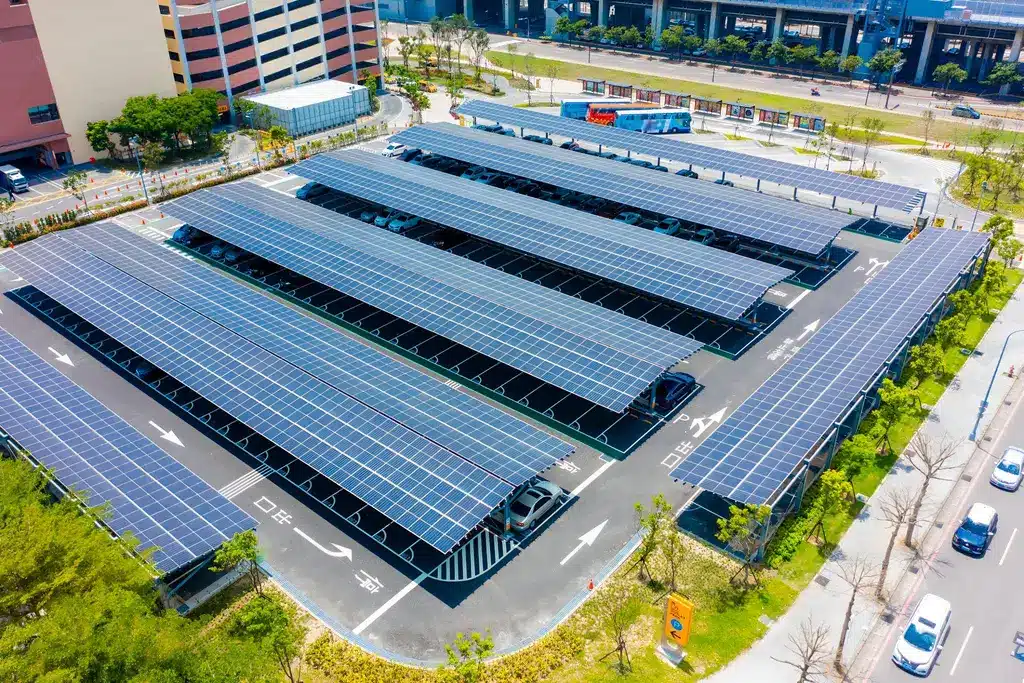 โรงจอดรถ solar cell ผลิตไฟฟ้า